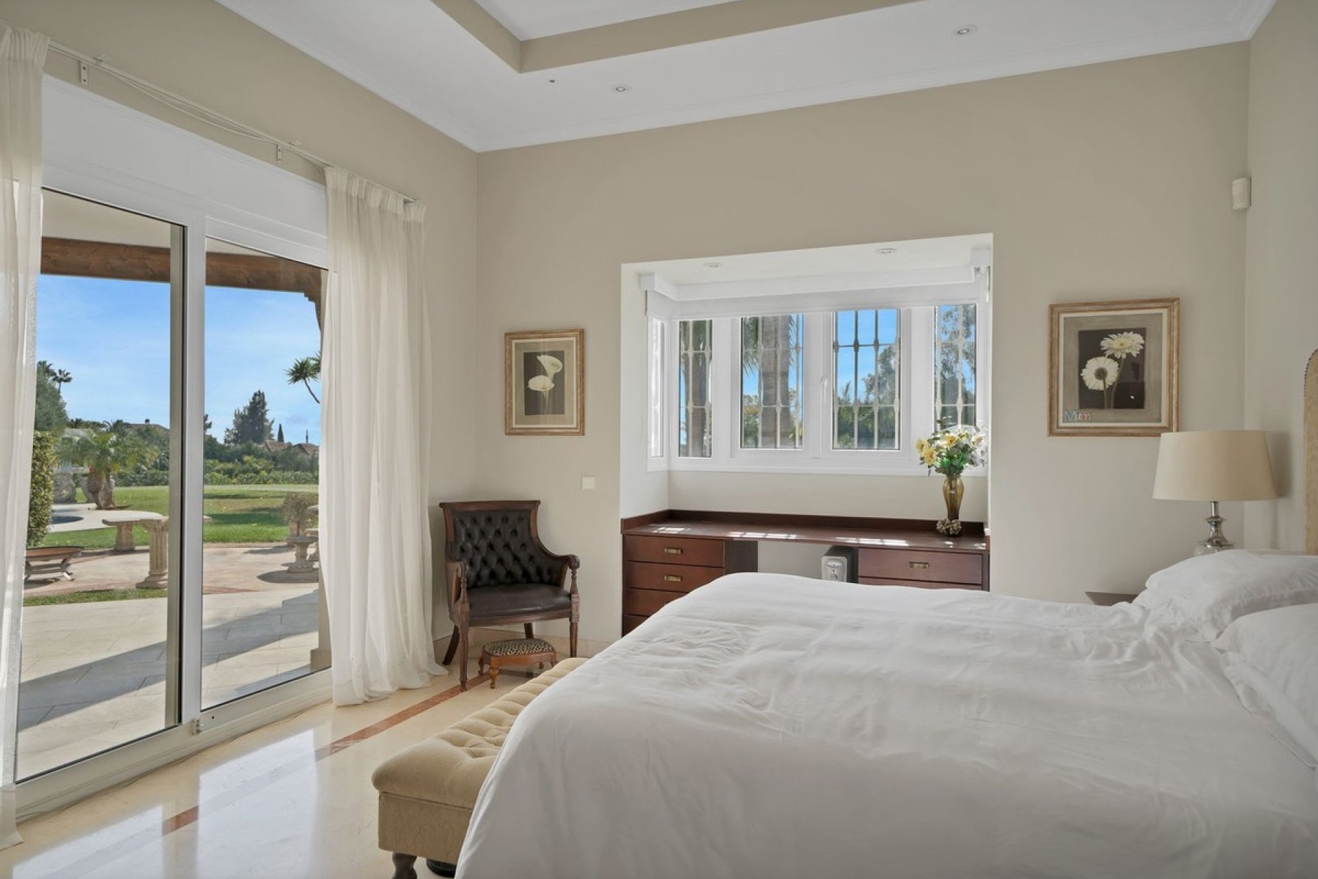 Resale - Villa - Marbella - Nueva Andalucía