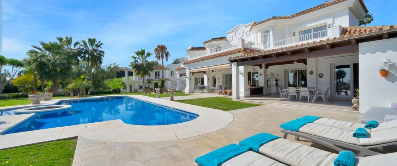 Resale - Villa - Marbella - Nueva Andalucía