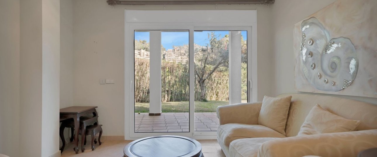 Resale - Villa - Marbella - Nueva Andalucía