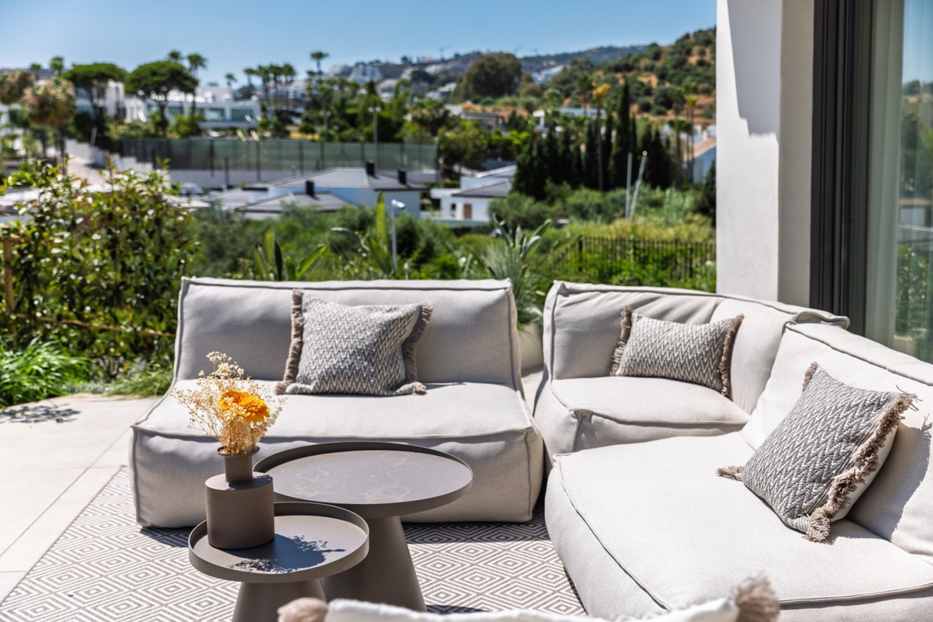 Resale - Villa - Marbella - Nueva Andalucía