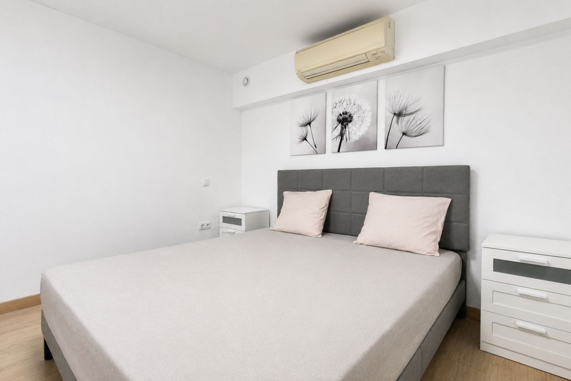 Resale - Villa - Marbella - Nueva Andalucía