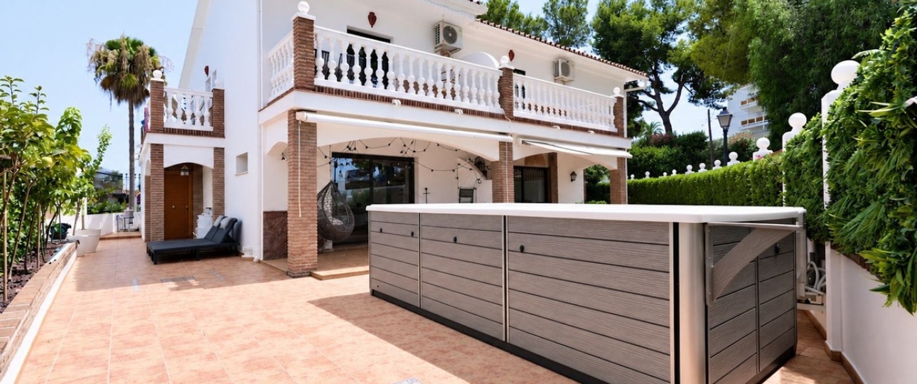 Resale - Villa - Marbella - Nueva Andalucía