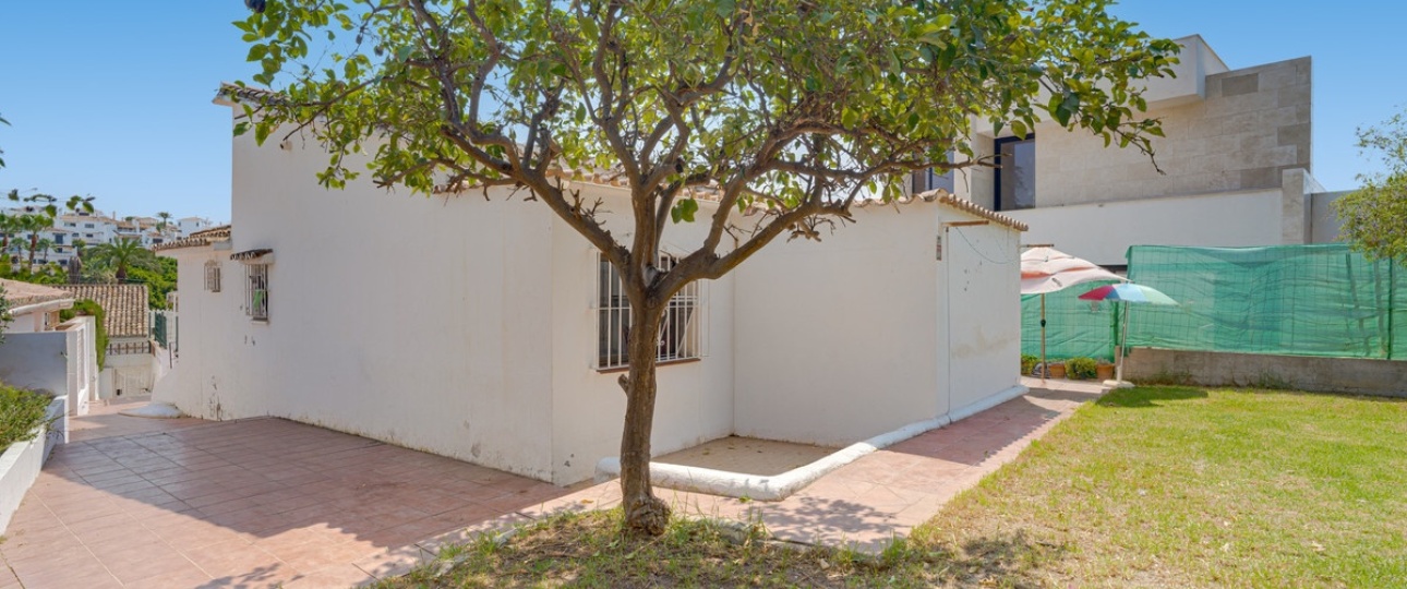 Resale - Villa - Marbella - Nueva Andalucía