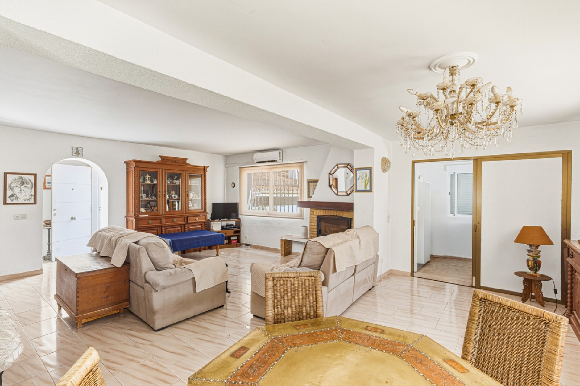 Resale - Villa - Marbella - Nueva Andalucía