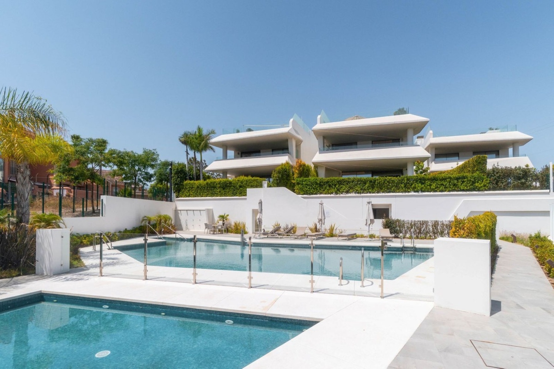 Resale - Villa - Marbella - Nueva Andalucía
