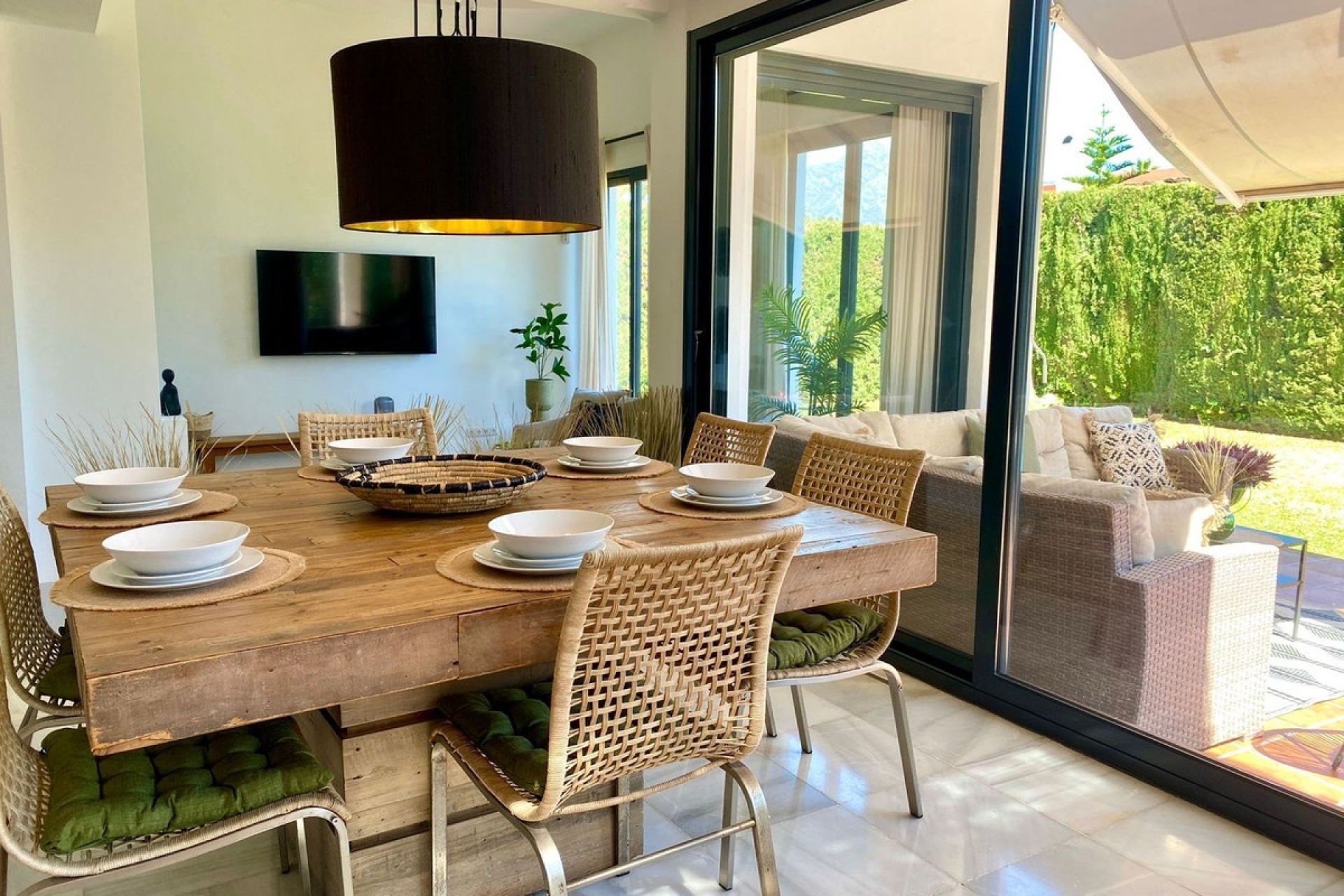 Resale - Villa - Marbella - Nueva Andalucía