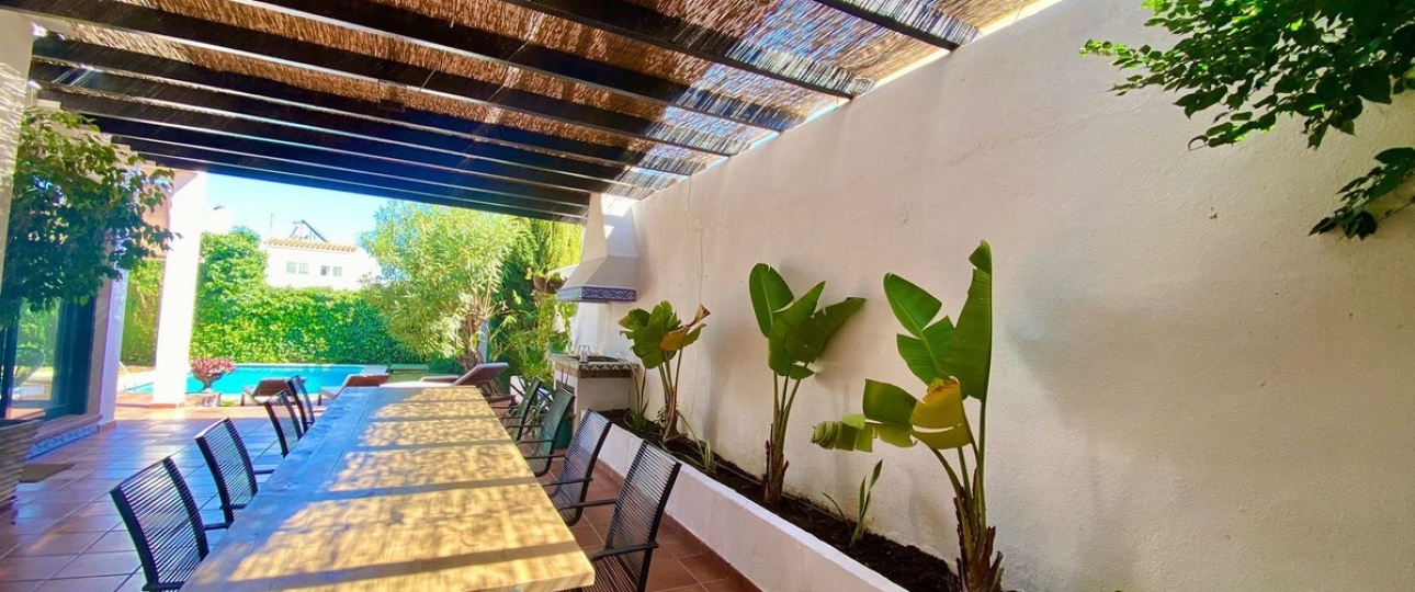 Resale - Villa - Marbella - Nueva Andalucía