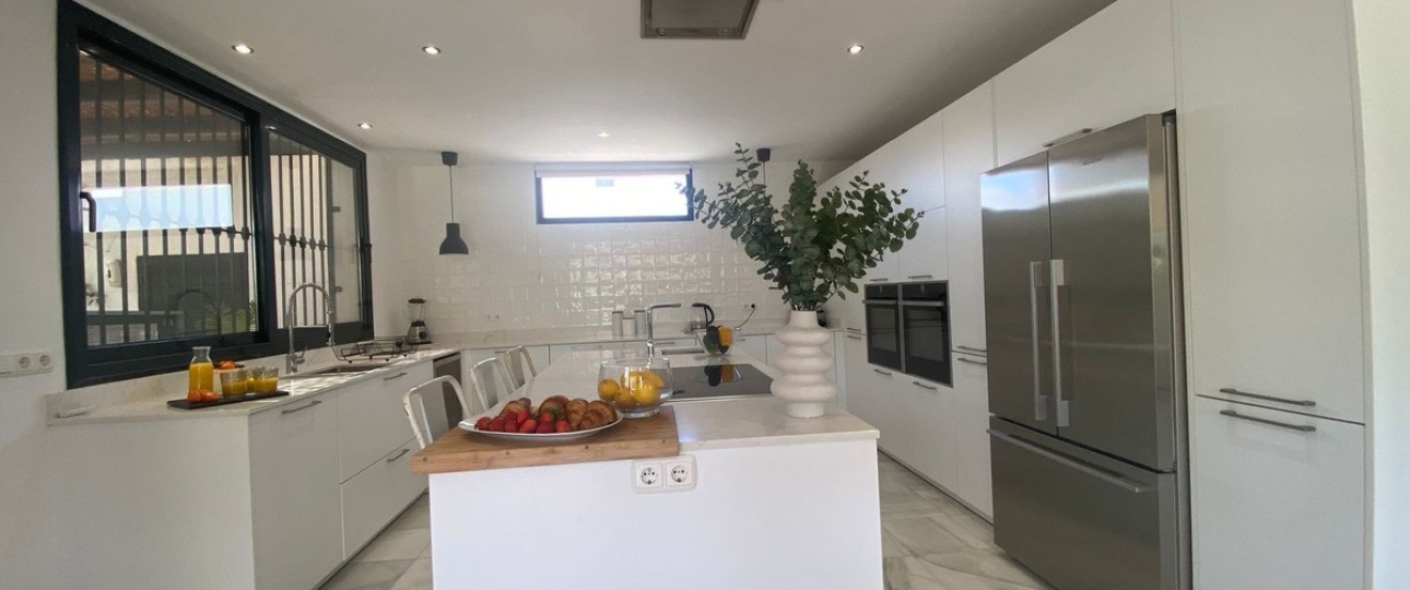Resale - Villa - Marbella - Nueva Andalucía