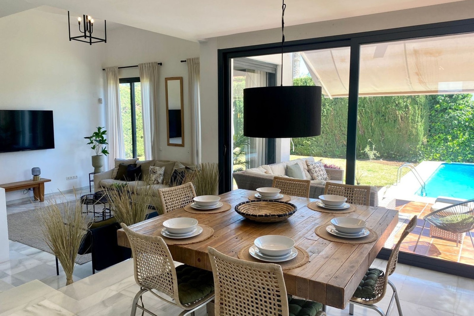 Resale - Villa - Marbella - Nueva Andalucía
