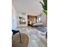Resale - Villa - Marbella - Nueva Andalucía