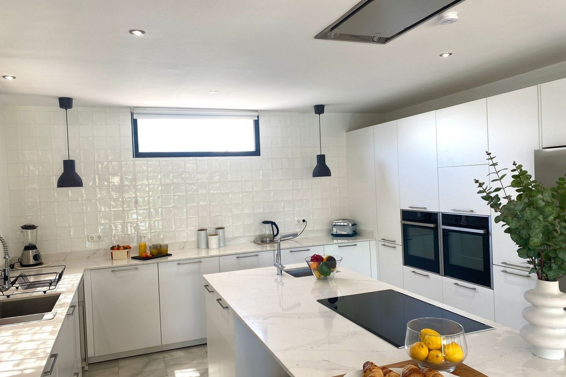 Resale - Villa - Marbella - Nueva Andalucía