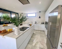 Resale - Villa - Marbella - Nueva Andalucía