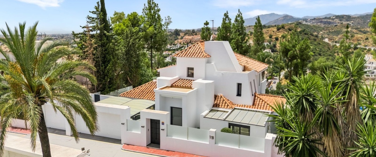 Resale - Villa - Marbella - Nueva Andalucía
