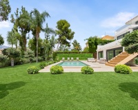 Resale - Villa - Marbella - Nueva Andalucía