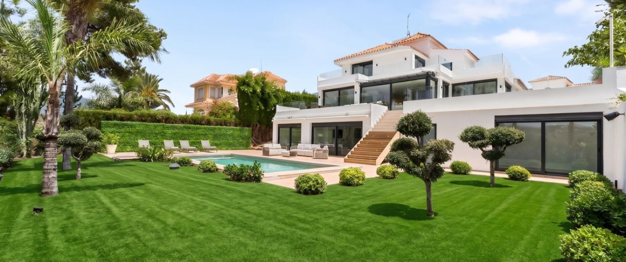 Resale - Villa - Marbella - Nueva Andalucía