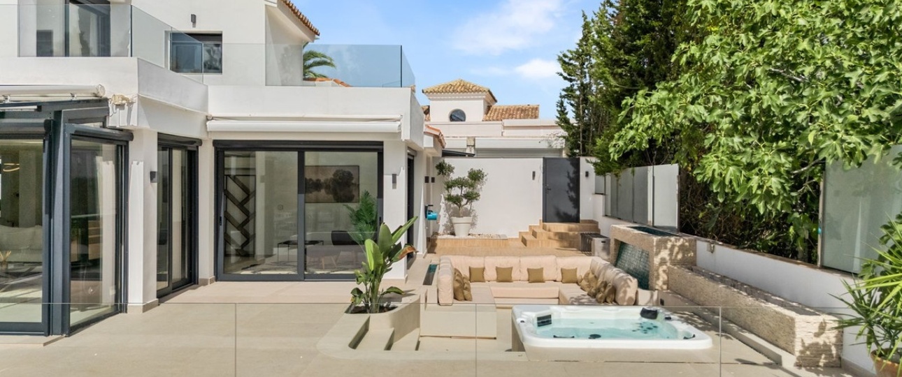 Resale - Villa - Marbella - Nueva Andalucía