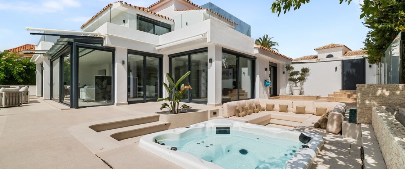 Resale - Villa - Marbella - Nueva Andalucía