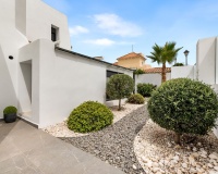 Resale - Villa - Marbella - Nueva Andalucía