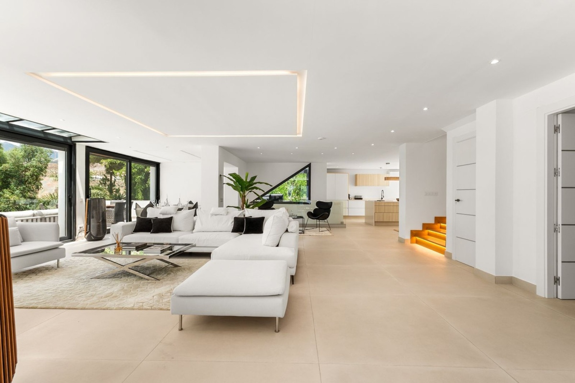 Resale - Villa - Marbella - Nueva Andalucía