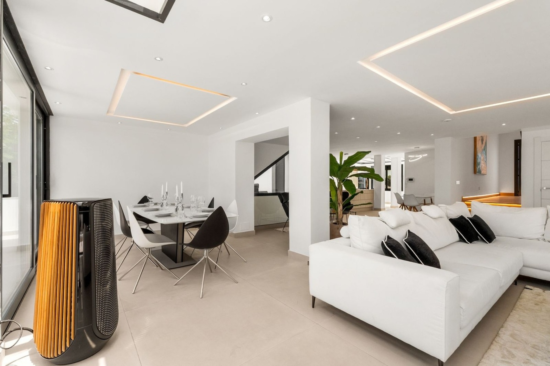 Resale - Villa - Marbella - Nueva Andalucía