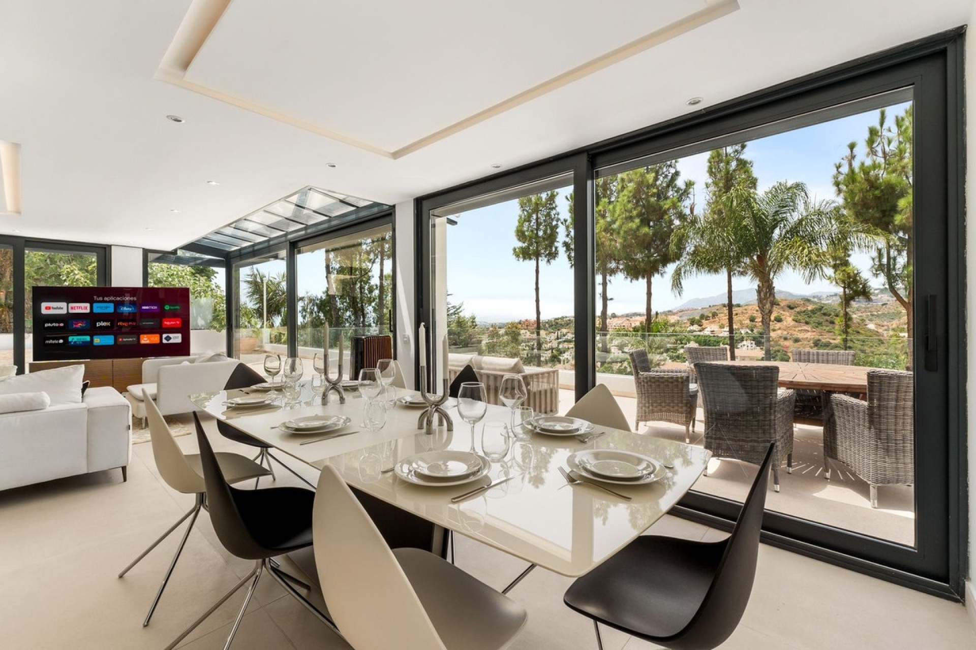 Resale - Villa - Marbella - Nueva Andalucía