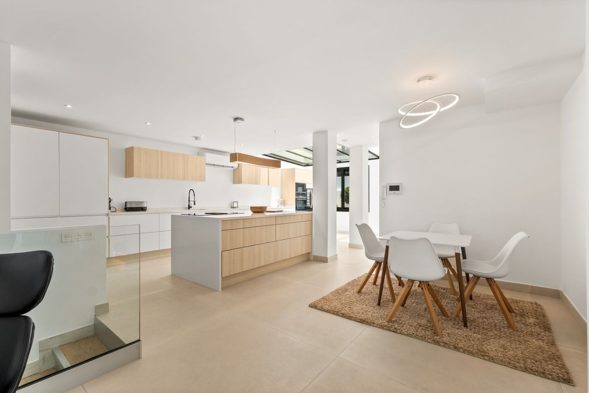 Resale - Villa - Marbella - Nueva Andalucía