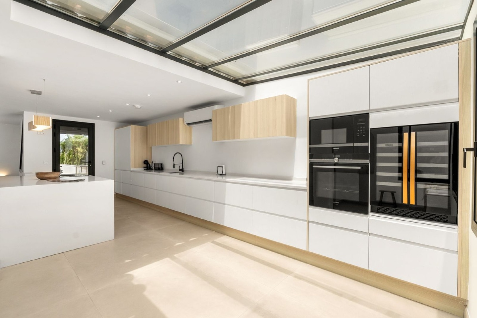 Resale - Villa - Marbella - Nueva Andalucía