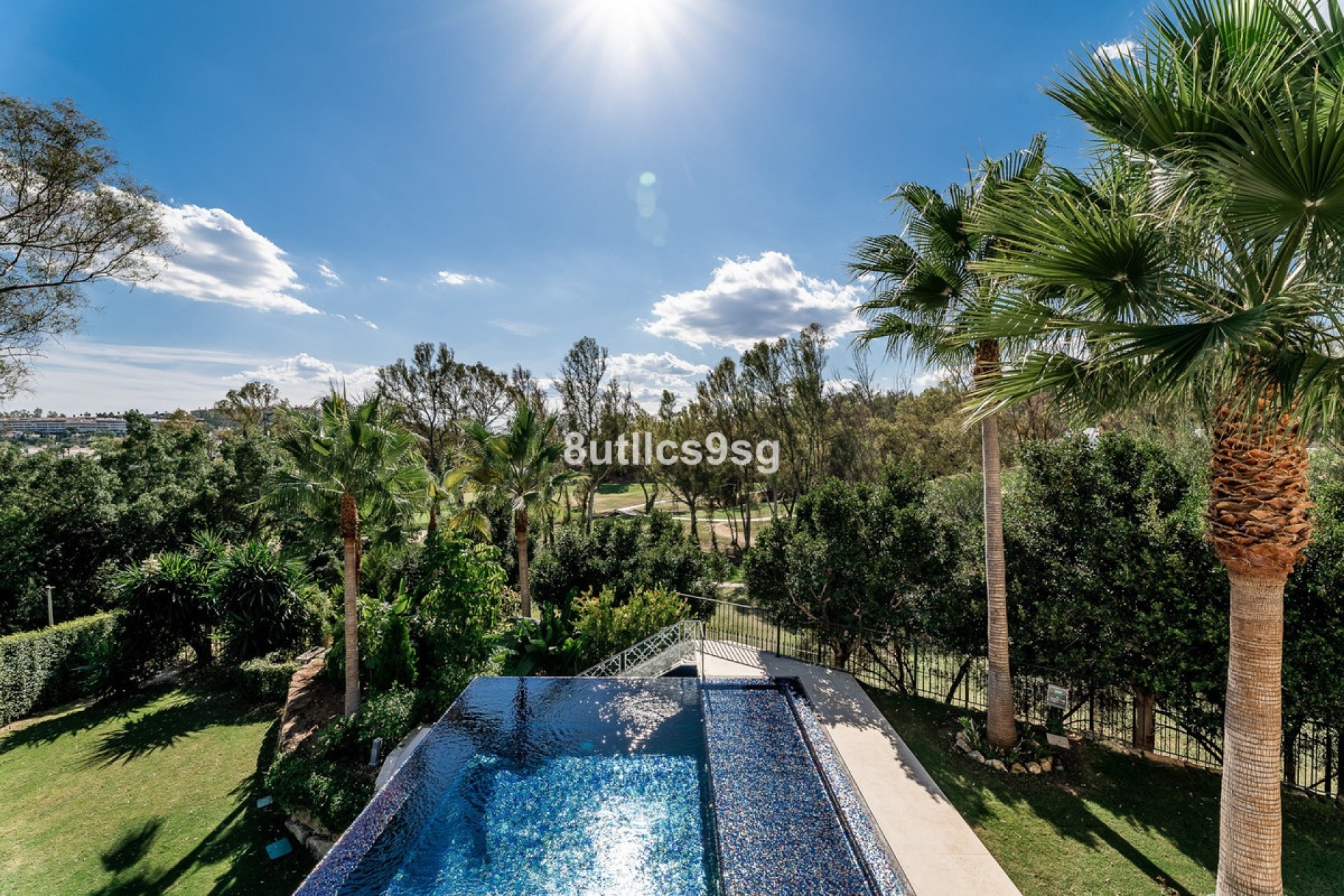 Resale - Villa - Marbella - Nueva Andalucía