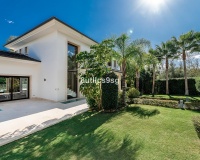 Resale - Villa - Marbella - Nueva Andalucía