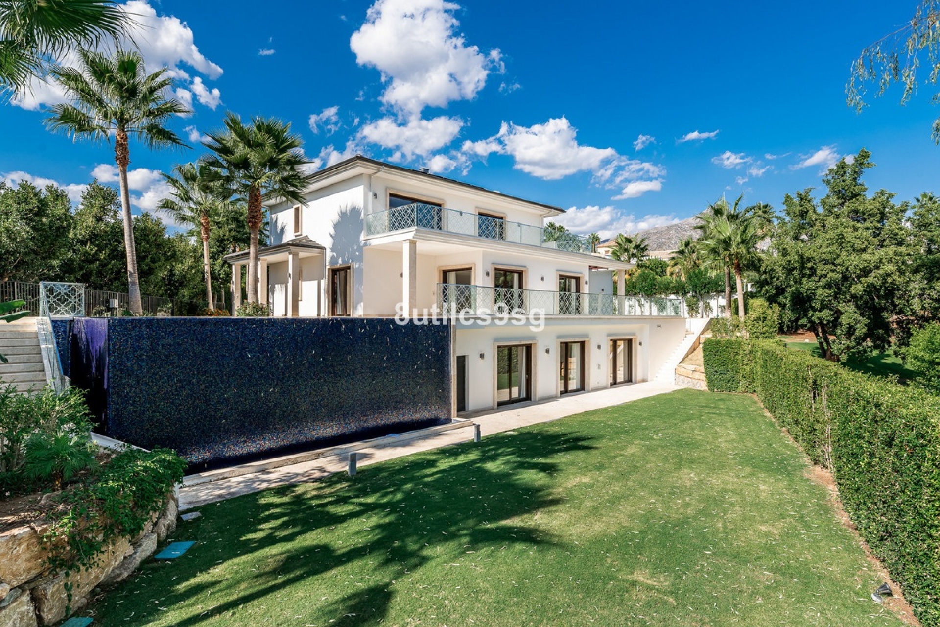 Resale - Villa - Marbella - Nueva Andalucía