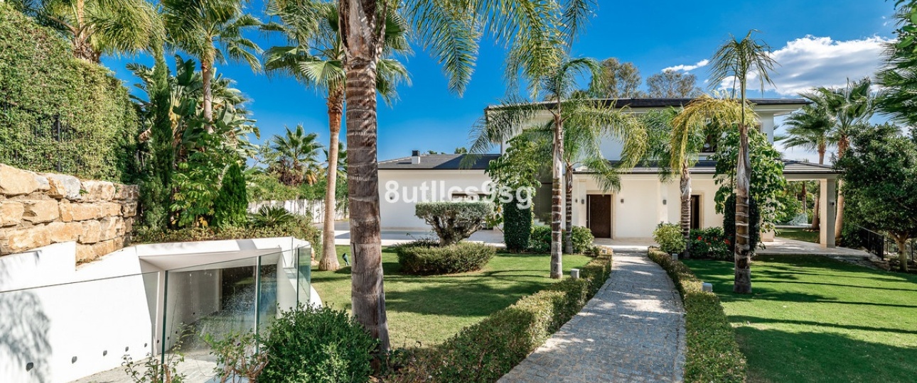 Resale - Villa - Marbella - Nueva Andalucía