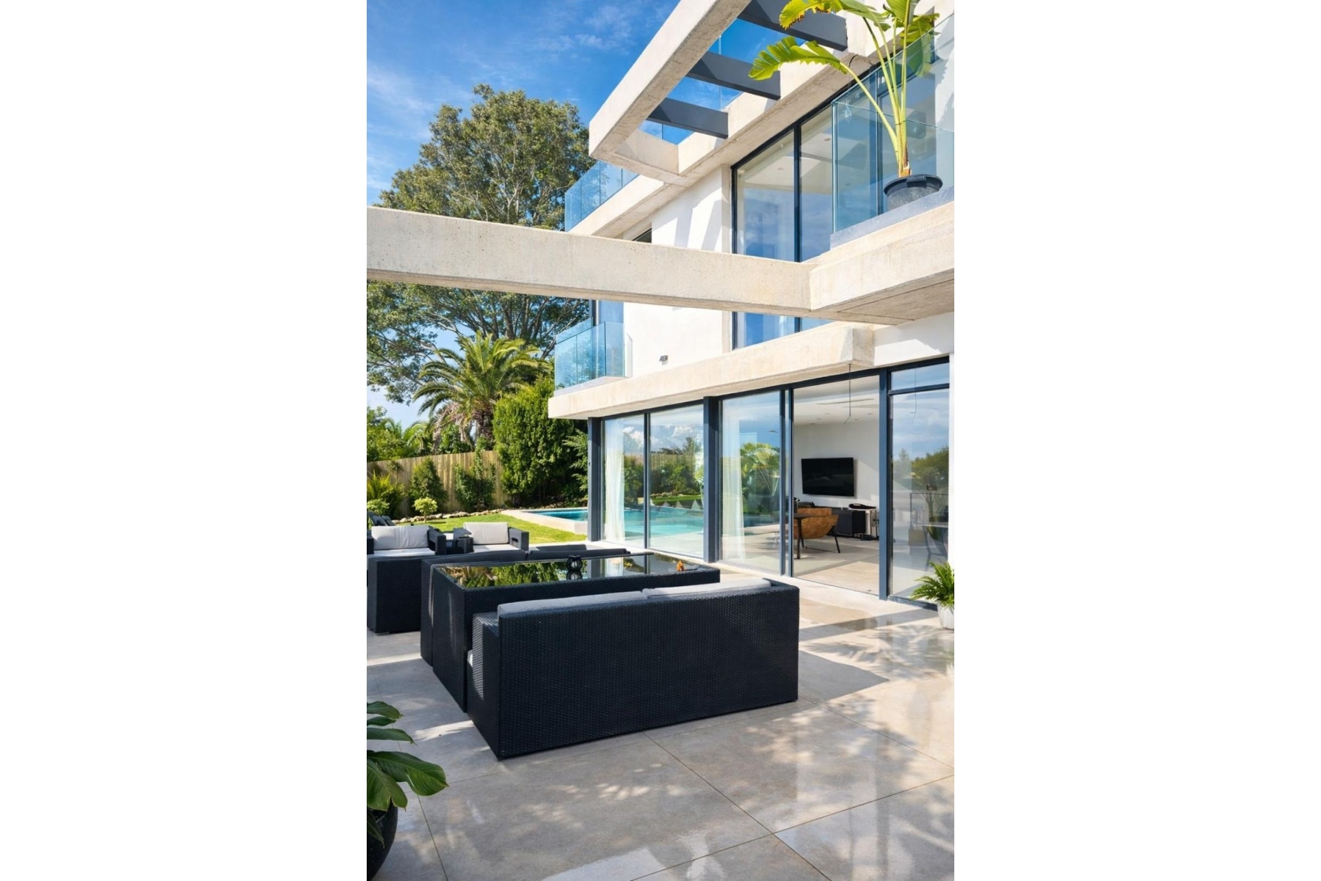 Resale - Villa - Marbella - Nueva Andalucía