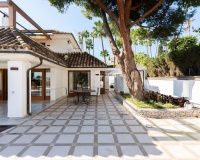 Resale - Villa - Marbella - Nueva Andalucía