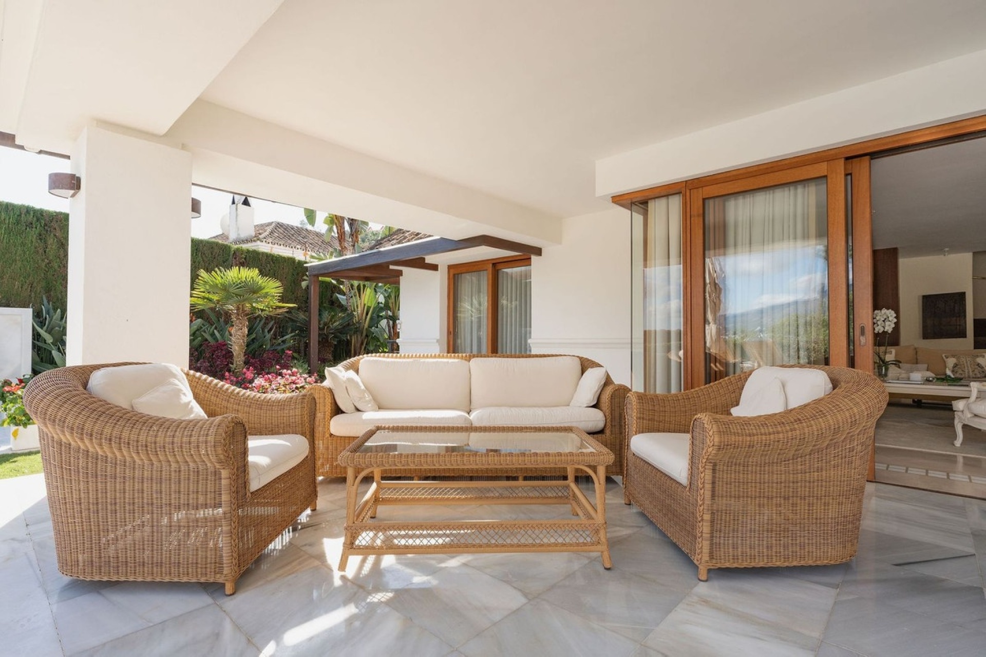 Resale - Villa - Marbella - Nueva Andalucía