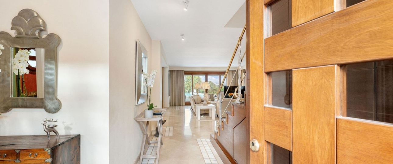 Resale - Villa - Marbella - Nueva Andalucía