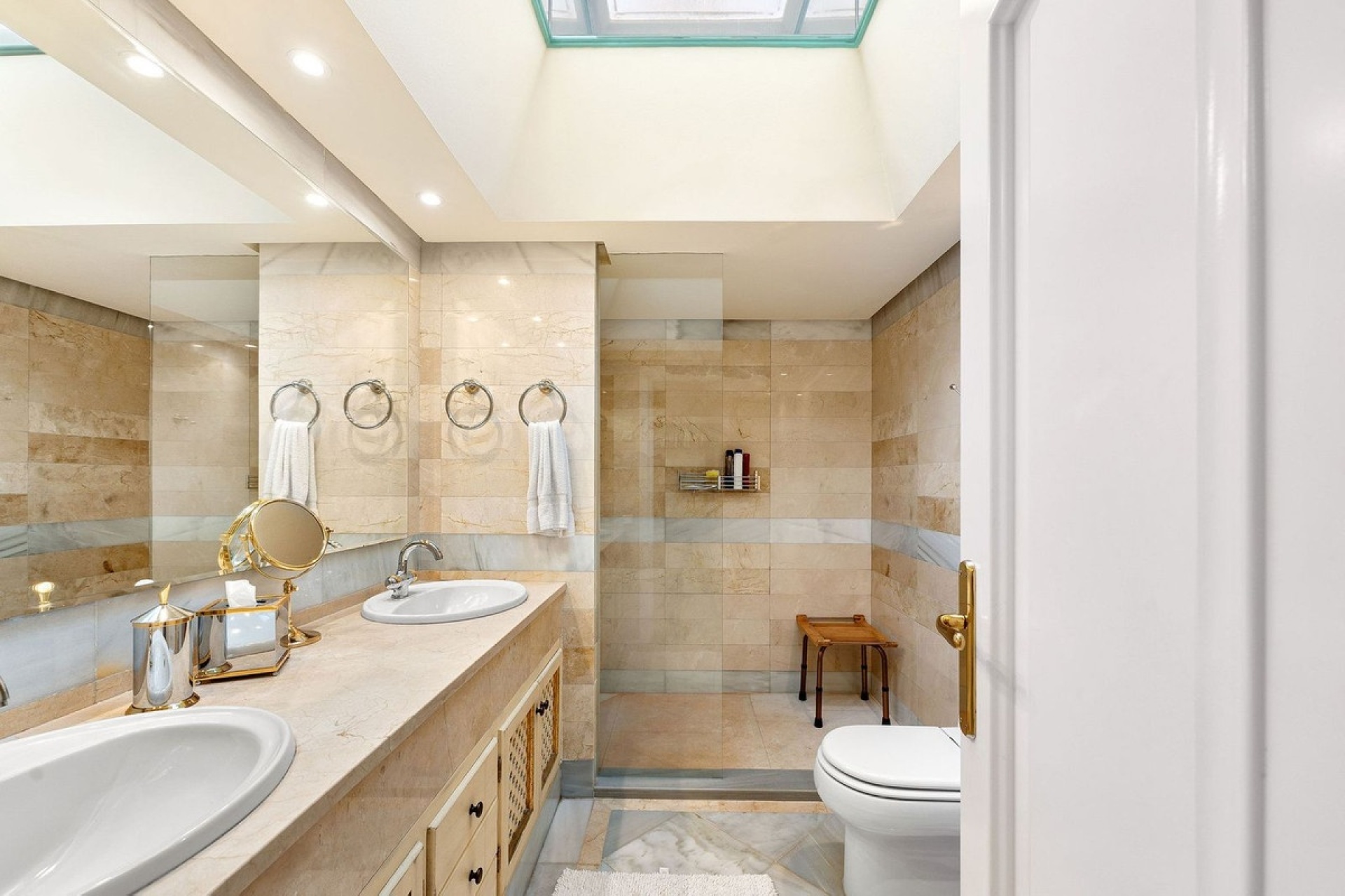 Resale - Villa - Marbella - Nueva Andalucía