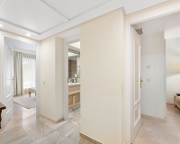 Resale - Villa - Marbella - Nueva Andalucía