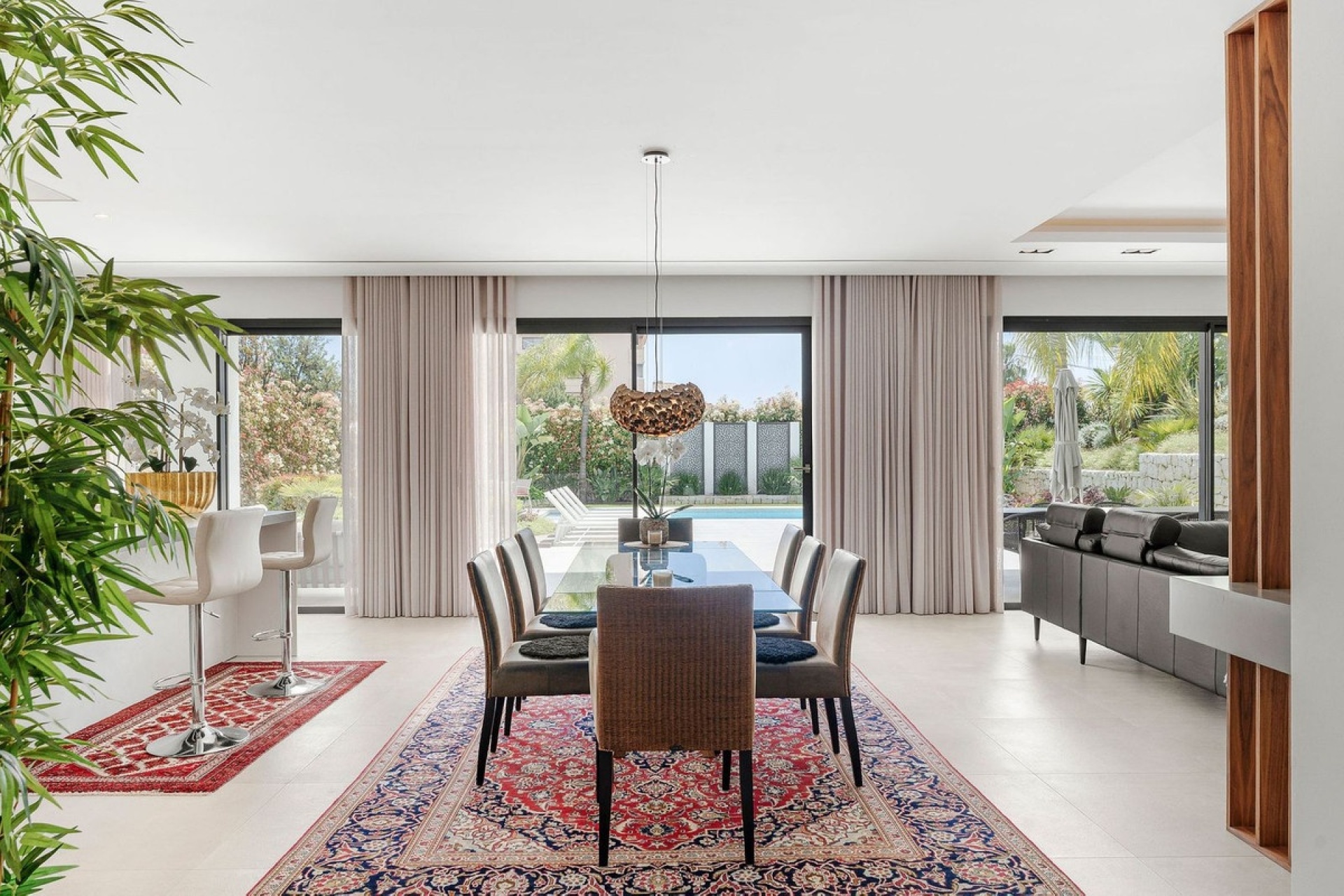 Resale - Villa - Marbella - Nueva Andalucía