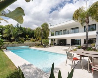 Resale - Villa - Marbella - Nueva Andalucía
