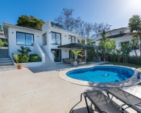 Resale - Villa - Marbella - Nueva Andalucía