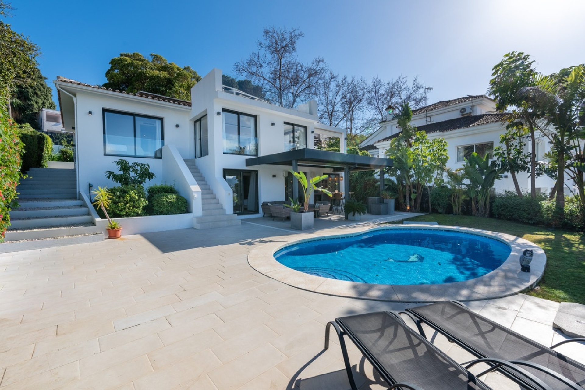 Resale - Villa - Marbella - Nueva Andalucía