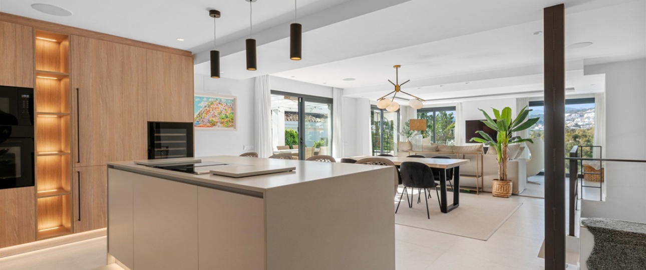 Resale - Villa - Marbella - Nueva Andalucía
