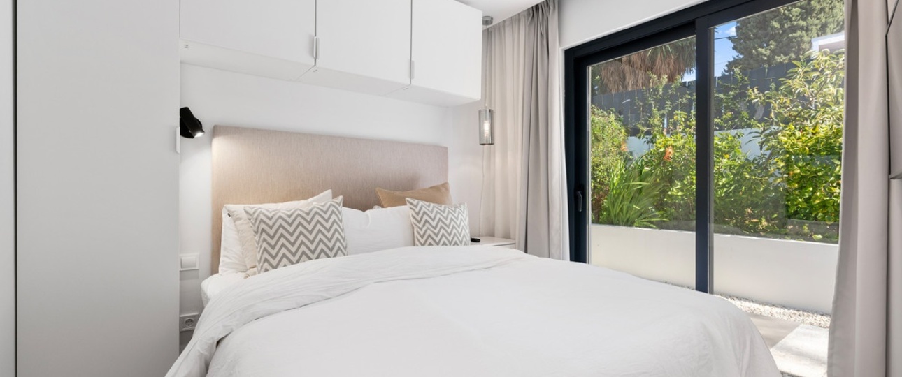 Resale - Villa - Marbella - Nueva Andalucía