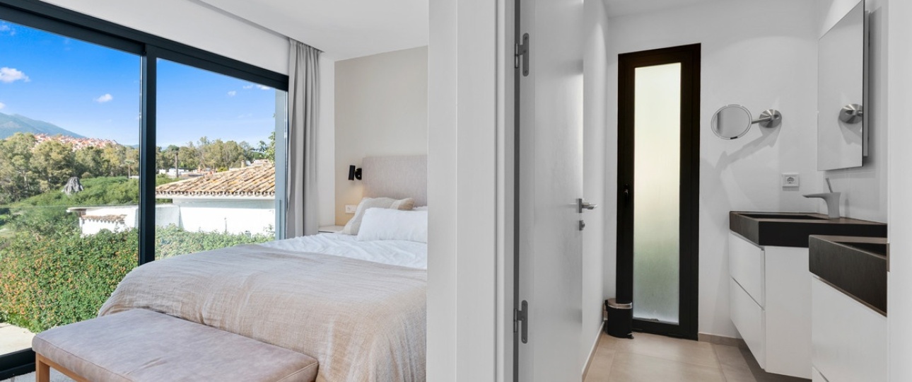Resale - Villa - Marbella - Nueva Andalucía