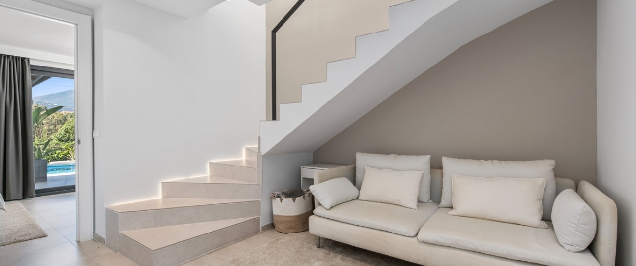 Resale - Villa - Marbella - Nueva Andalucía