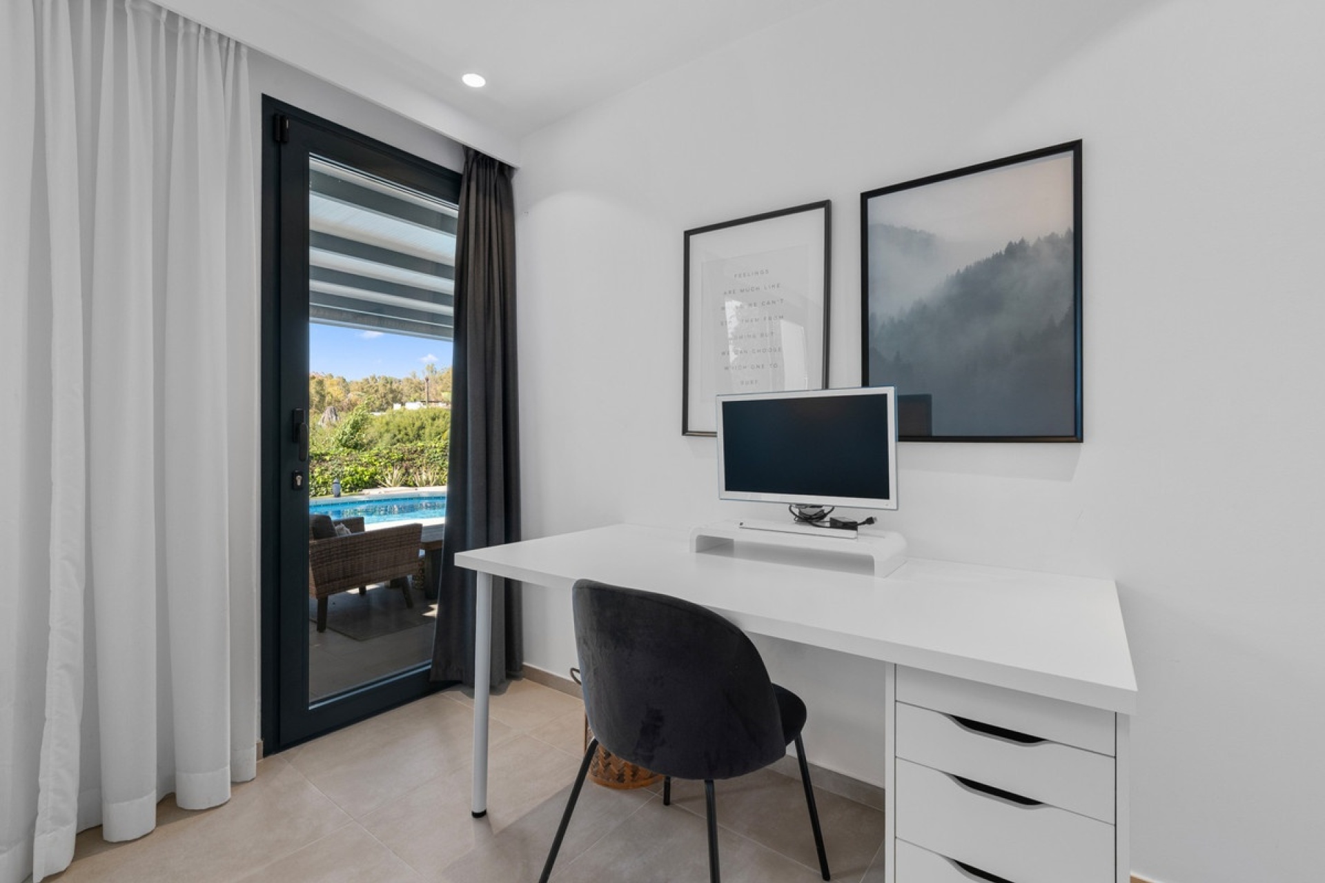 Resale - Villa - Marbella - Nueva Andalucía