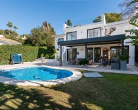 Resale - Villa - Marbella - Nueva Andalucía