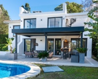 Resale - Villa - Marbella - Nueva Andalucía