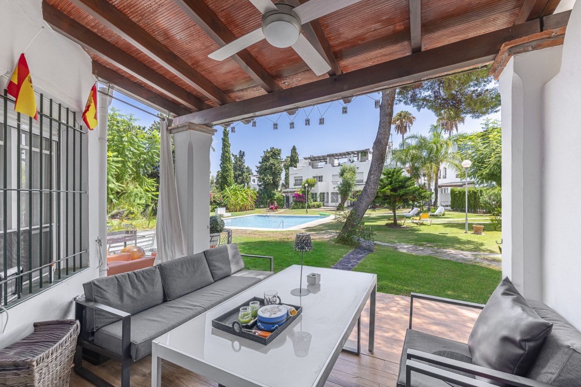 Resale - Villa - Marbella - Nueva Andalucía