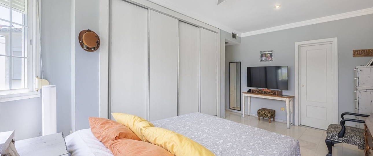 Resale - Villa - Marbella - Nueva Andalucía